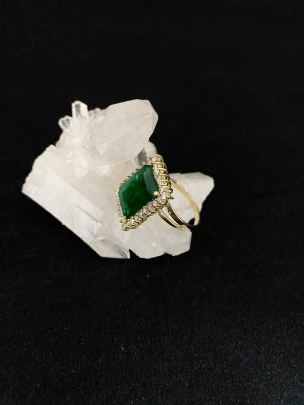 Anel Ouro, Esmeralda e Diamantes - Imagem 2