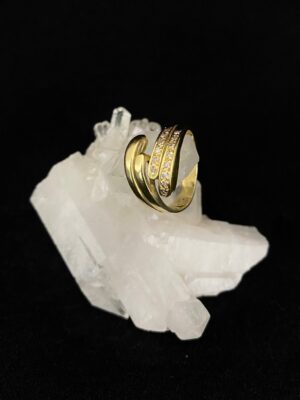 produto_108_1_img_8078-ba36c905d2de3a760f16976517790132-1024-1024-1.jpeg Anel Ouro e Nuvens de Diamantes