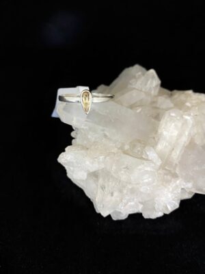 produto_12_1_img_689331-d24da1c82c675eb39916941991499355-1024-1024-1.jpeg Anel Prata e Citrino Gota Falange