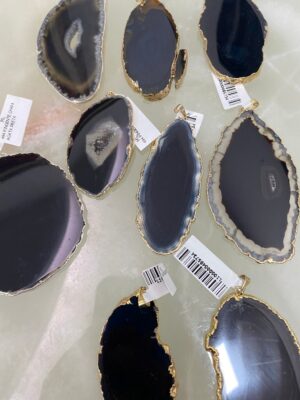 produto_132_1_img_8239-6e7b97538c447d1ea716983546381921-1024-1024-2.jpeg Pingente Semi-Jóia Chapa Ágata Preta