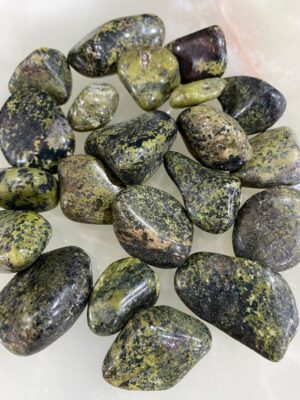 produto_169_1_img_8363-a59c2443c3499476e816989699606757-1024-1024-1.jpeg Unidade de Jade Nefrita