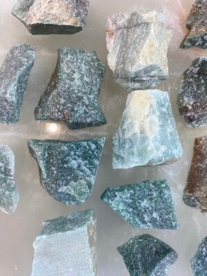 produto_172_1_img_8369-b18812a9c87789b81116991224976832-1024-1024-1.jpeg Unidade de Bloco de Quartzo Verde