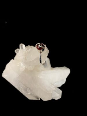 produto_189_1_img_8475-3b9f3e34615e6e2e6616993832093157-1024-1024-1.jpeg Anel Prata Granada Modelo Ares