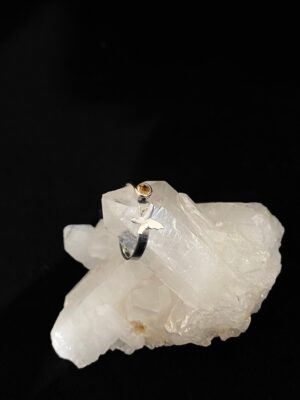 produto_194_1_img_8518-2c9efcc2d46837ba9916999695806380-1024-1024-1.jpeg Anel Prata e Citrino Modelo Detalhe de Borboleta