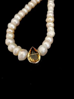 produto_210_1_img_8669-758755518a245e4b2e17004258790162-1024-1024-1.jpeg Colar de Pérolas Barrocas Irregulares e Citrino