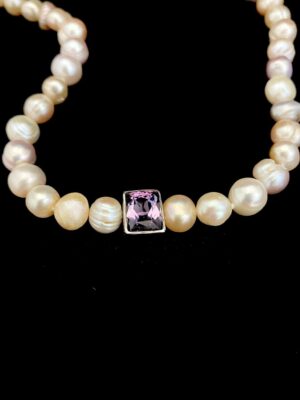 Colar de Pérolas Barrocas Irregulares e Ametista