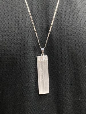 produto_235_1_img_9352-82f7832e17507c70f617017168124257-1024-1024-1.jpeg Pingente Semi-Jóia Selenita Branca