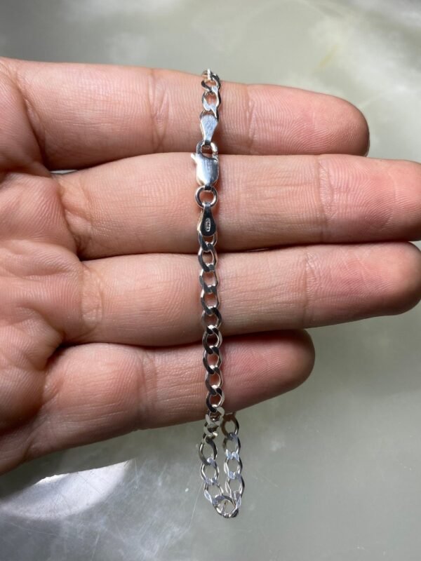 Pulseira Prata Modelo Grummet 4mm - Imagem 3