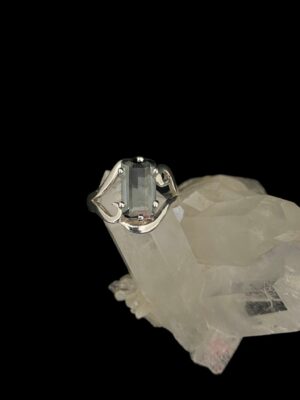 produto_254_1_photoroom_20231211_120448-377659b7ae7c99c34517023071387971-1024-1024-1.jpeg Anel Prata e Topázio Azul