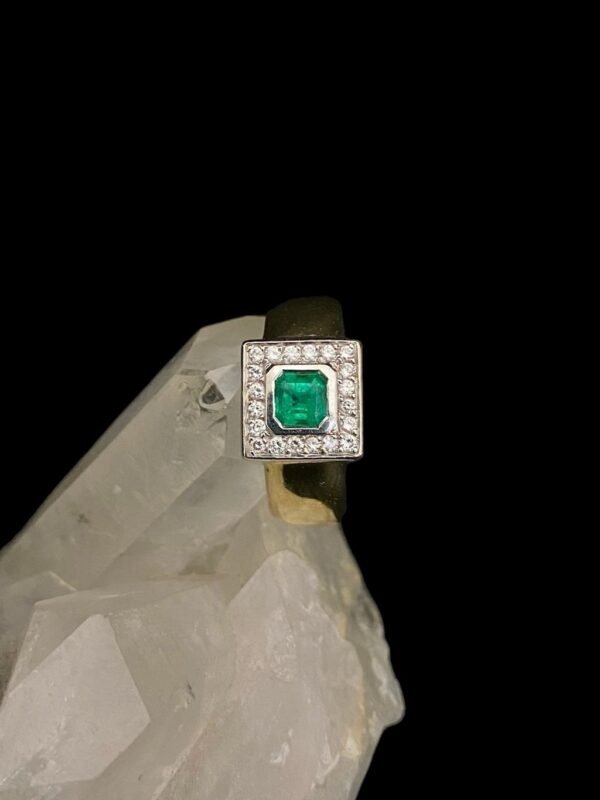 Anel Ouro, Esmeralda e Diamantes - Imagem 4