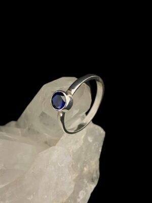 produto_277_1_photoroom_20231227_154657-8636a6d827be70d28d17037754659301-1024-1024-1.jpeg Anel Prata e Safira Azul Falange