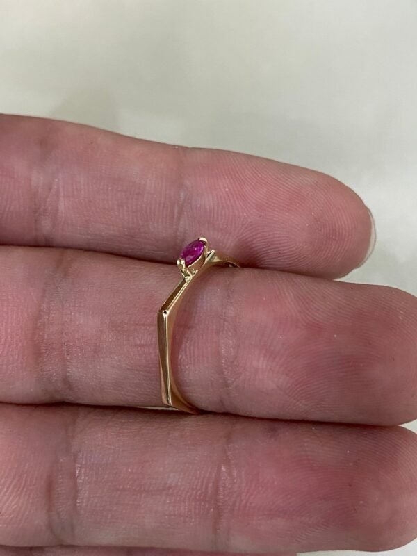 Anel Ouro modelo hexagonal e Turmalina Rosa - Imagem 5
