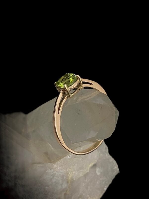 Anel Ouro e Peridoto