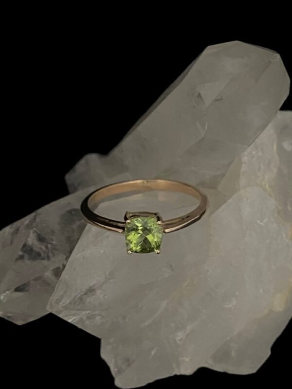 Anel Ouro e Peridoto - Imagem 2