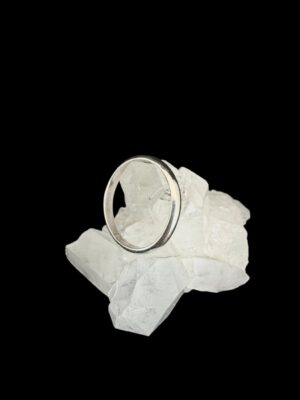 produto_308_1_photoroom_20240513_092257-ba8fca6ff423c2b63817156034028863-1024-1024-1.jpeg Aliança Prata 925 modelo Base