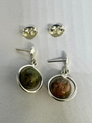 produto_321_1_img_8477-d43b6de97404553d5517230394463110-1024-1024-2.jpeg Brinco Semi Jóia Unankita Modelo Cometa