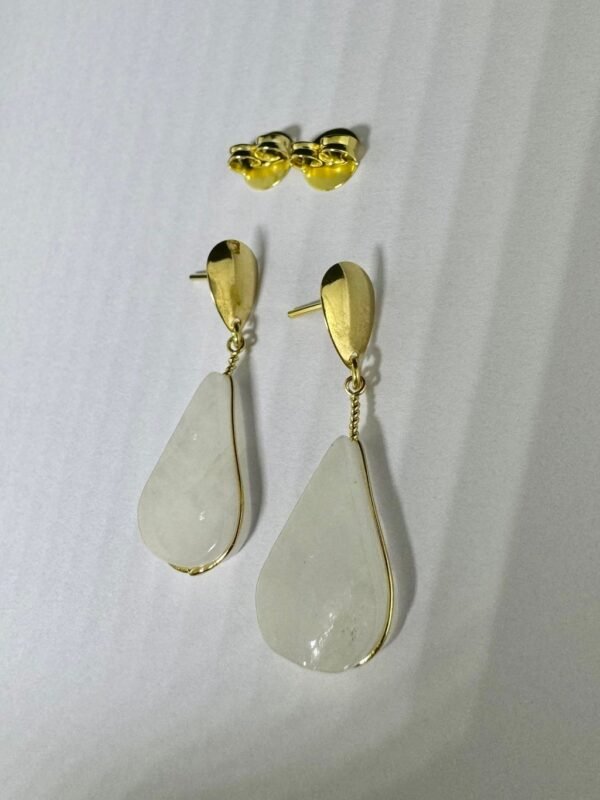 Brinco Semi-Jóia e Quartzo Branco Gota - Imagem 2