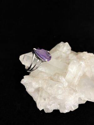 produto_36_1_img_74841-4238ab37bc4c236d6d16956956663465-1024-1024-1.jpeg Anel Prata e Ametista Grande