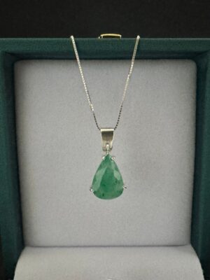 Colar de Esmeralda Gota Modelo Padrão