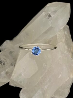 produto_43_1_photoroom_20231226_111756-e70ac0cb764d81a91317036004447636-1024-1024-1.jpeg Anel Prata Modelo Lush Zircônia Azul