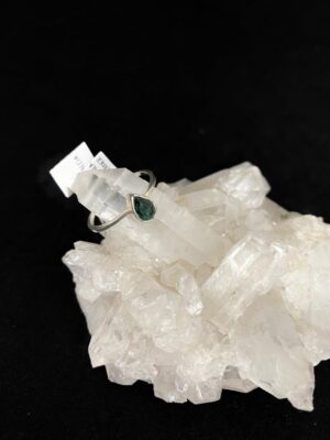 produto_50_1_img_7669-a584198093e2ce63e616964484776418-1024-1024-1.jpeg Anel Prata e Esmeralda Gota Falange