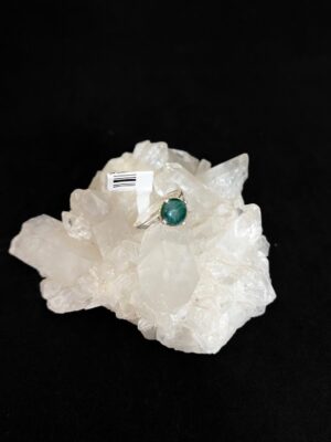 produto_56_1_img_7655-a0a1cc6f6b2895ee77169662354502831-6615a0ec946feb687516966237866338-1024-1024-1.jpeg Anel Prata e Malaquita com Garras Falange