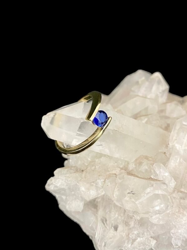 Anel Ouro e Safira Azul - Imagem 2