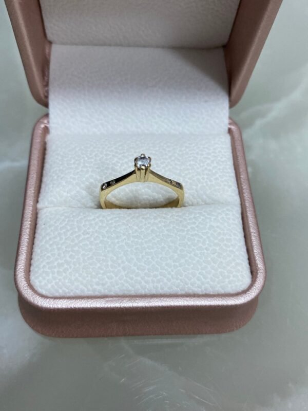 Anel Ouro e Cinco Diamantes - Imagem 4