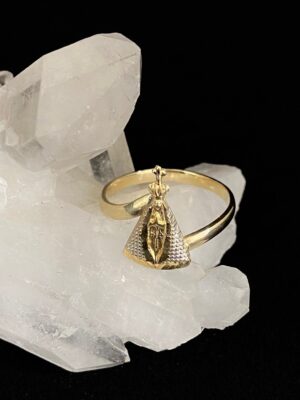 produto_84_1_img_7884-e77262b20c3f8b5f7a169757157481531-50dbc0f01cfe8b7e7916975717378155-1024-1024-1.jpeg Anel Ouro Modelo Nossa Senhora